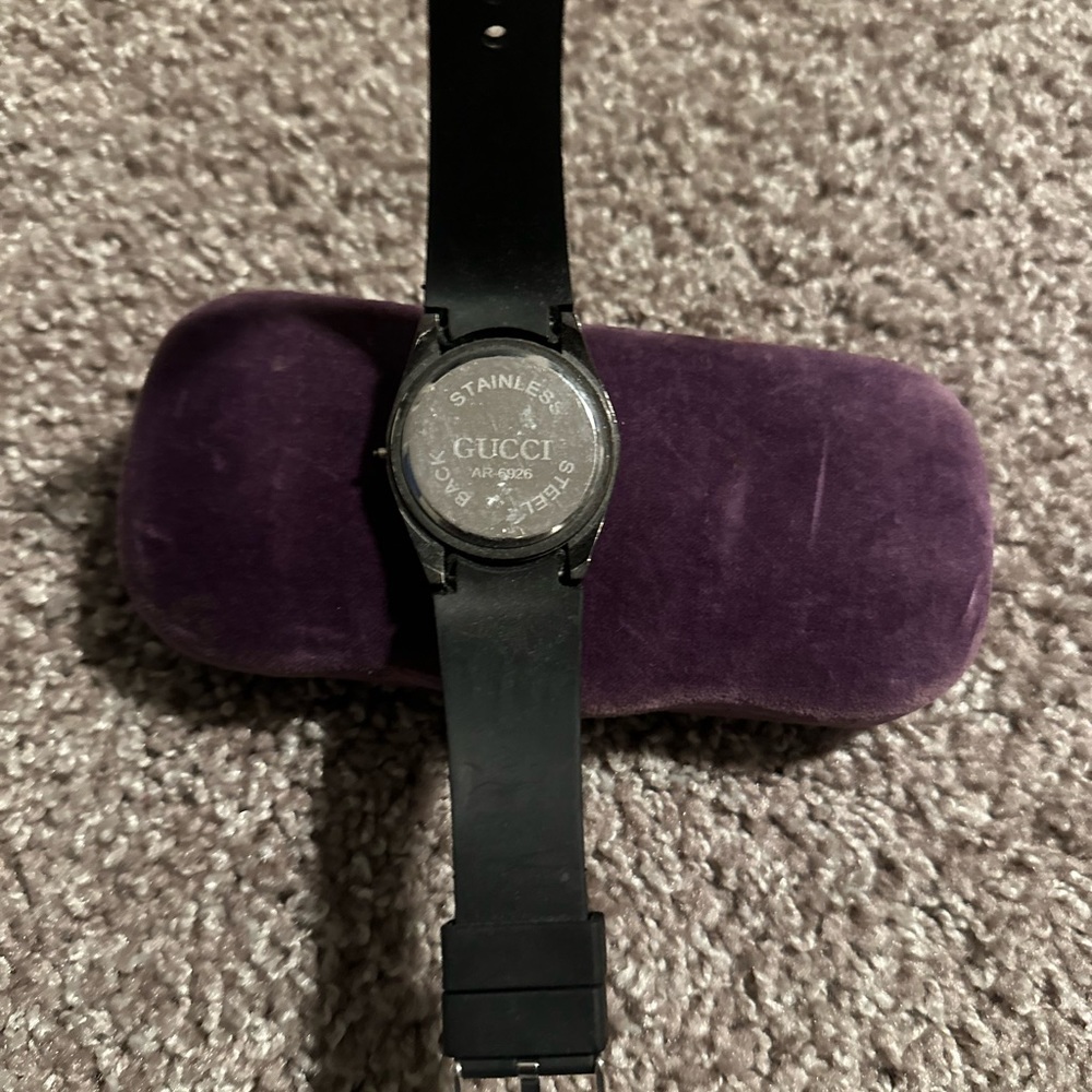 Men’s Gucci Sport Watch - Picture 4 of 4